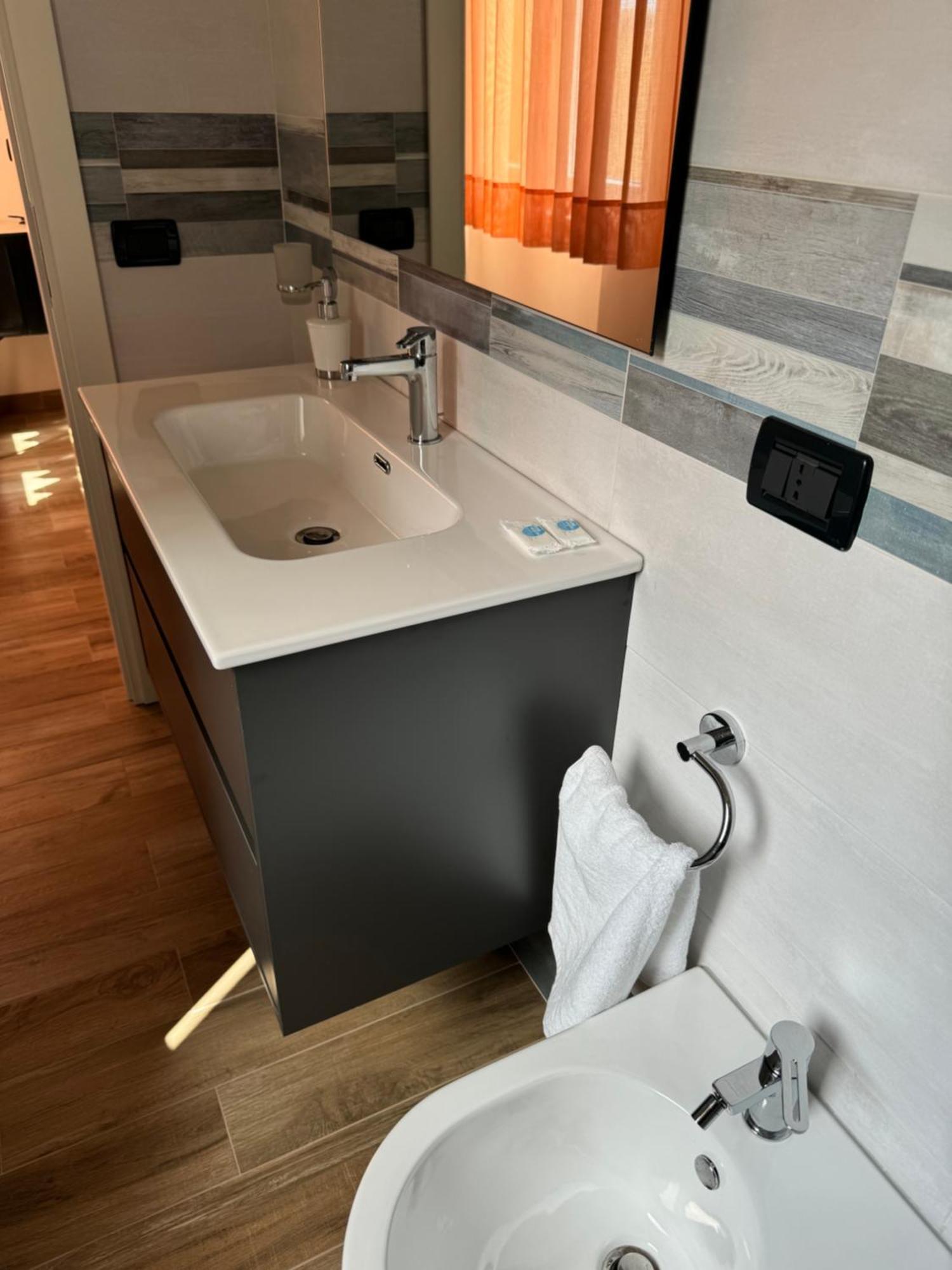 Domus Magna Grecia Hotel Catanzaro Bagian luar foto