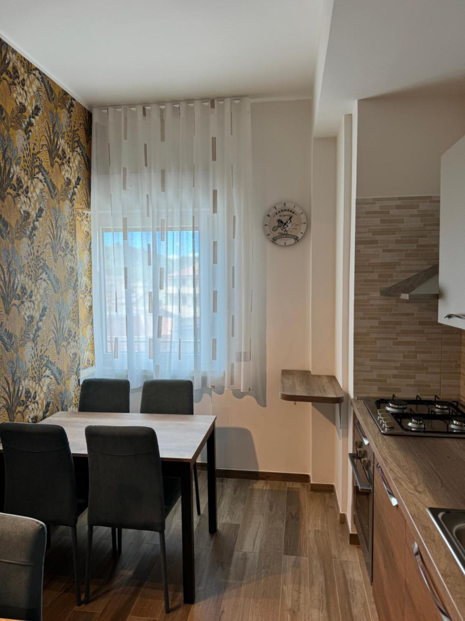 Domus Magna Grecia Hotel Catanzaro Bagian luar foto