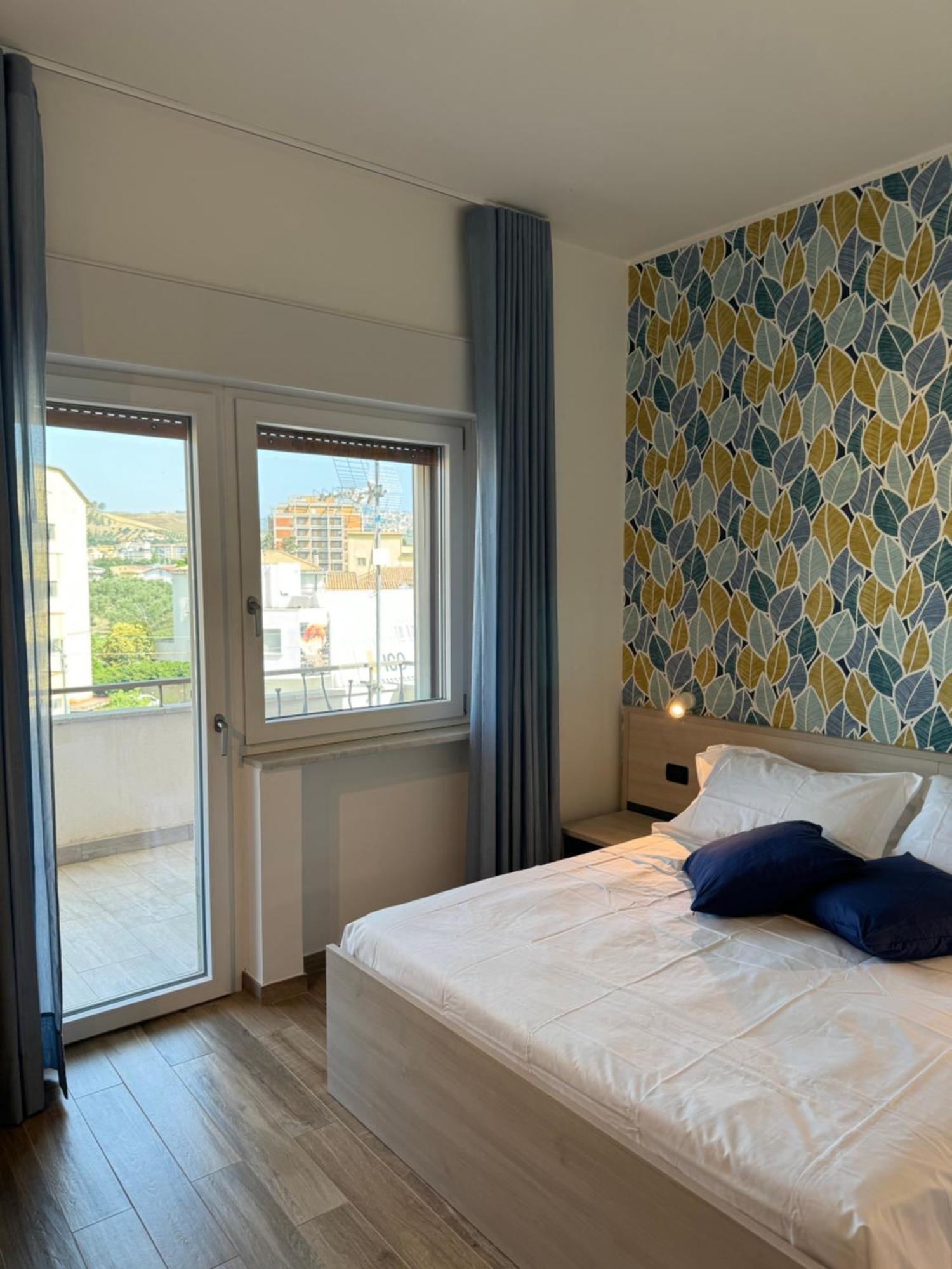 Domus Magna Grecia Hotel Catanzaro Bagian luar foto